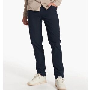 Vuori Men's Meta Athletic Pants Sz 33 x 31